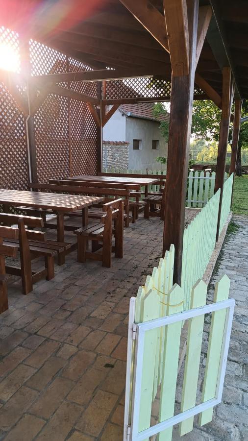 Villa Diiva Curug エクステリア 写真